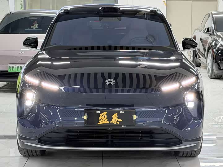 Фото 2 - Nio EC6