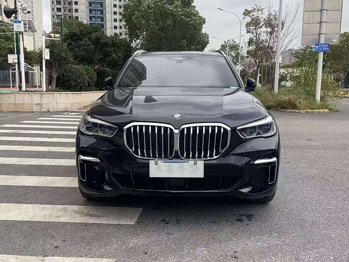 Фото 2 - BMW X5