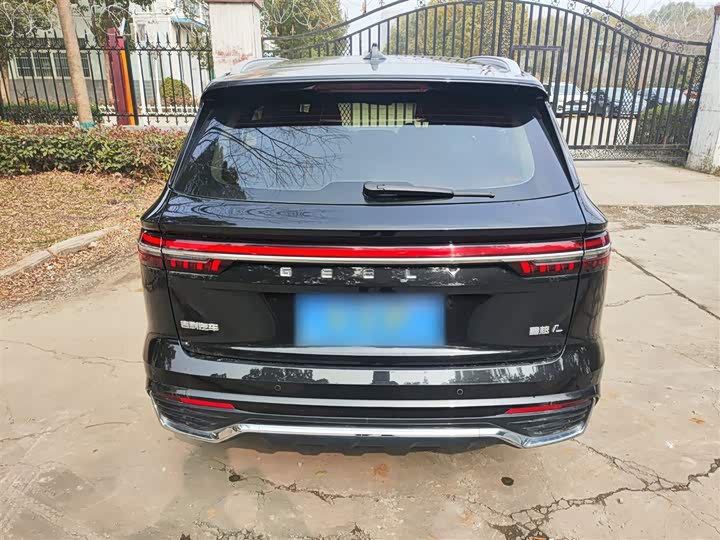 Фото 6 - Geely Monjaro