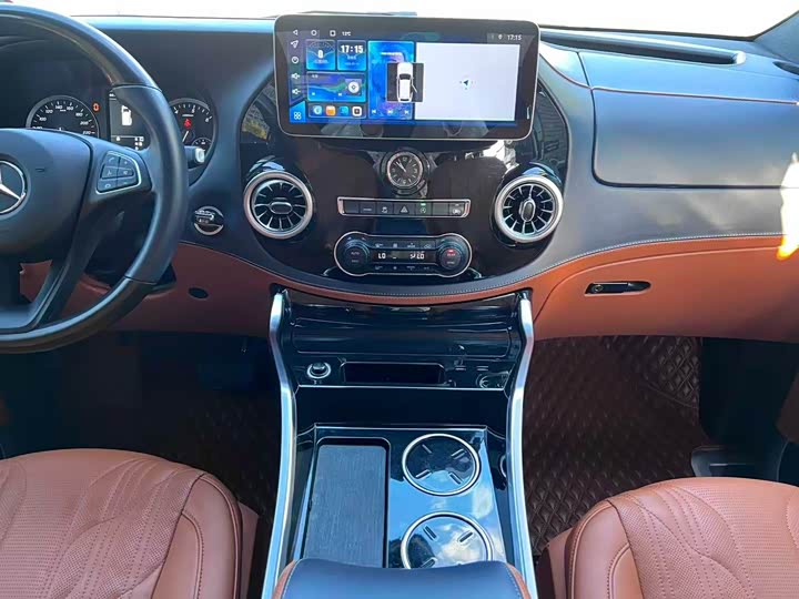 Фото 9 - Mercedes-Benz Vito