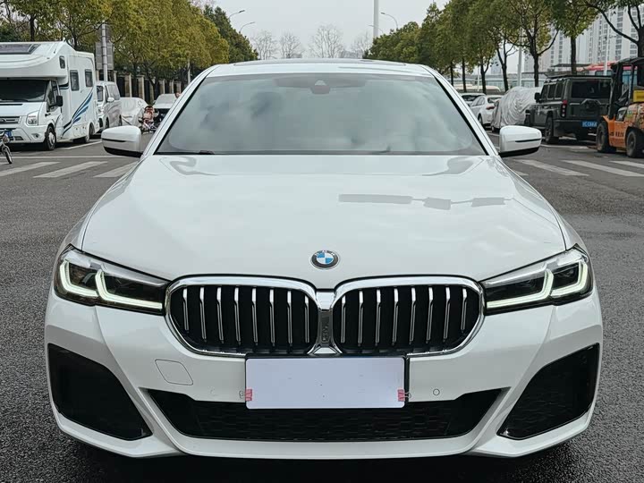 Фото 2 - BMW 5 Series