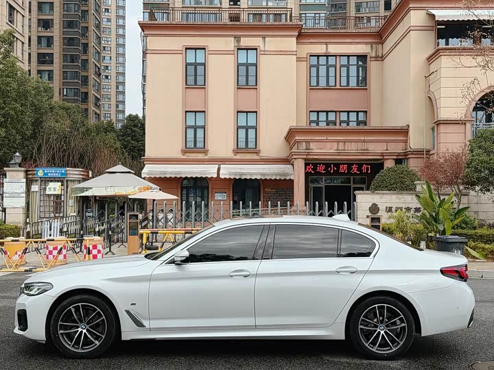 Фото 4 - BMW 5 Series