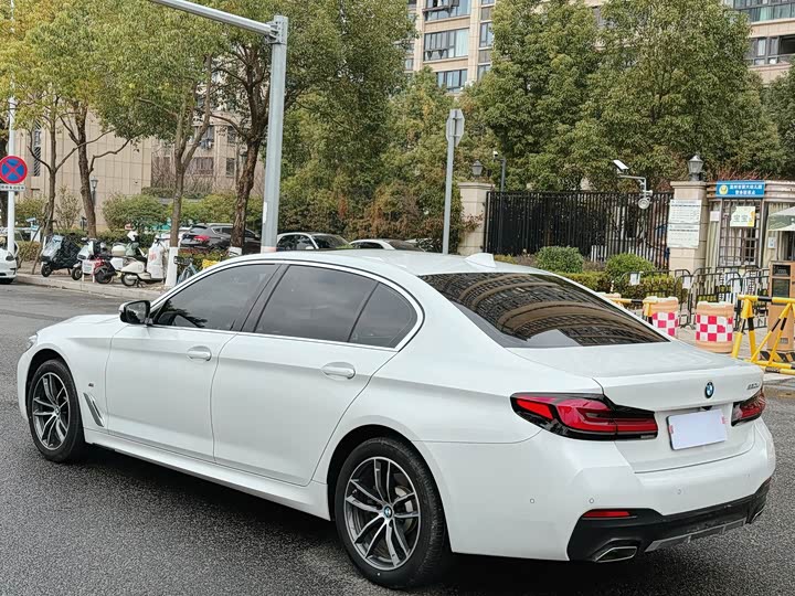 Фото 5 - BMW 5 Series