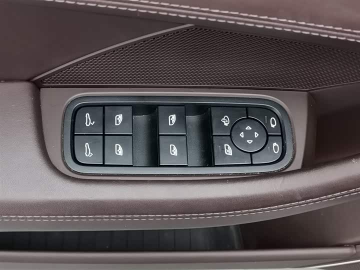 Фото 9 - Porsche Panamera