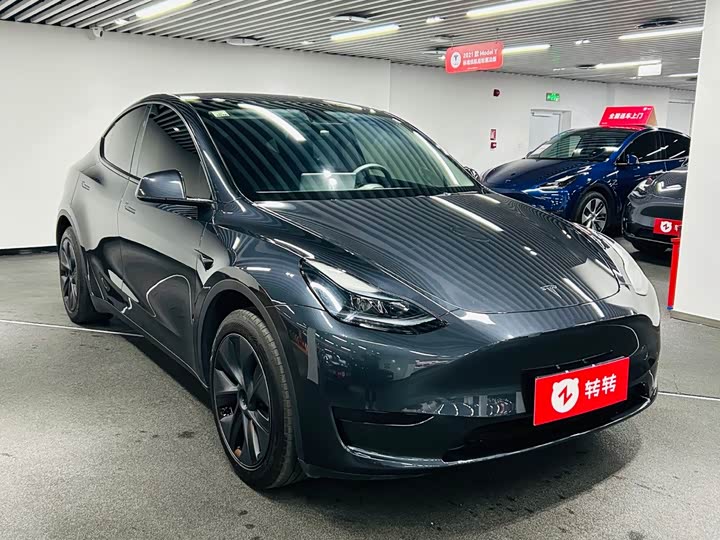 Фото 3 - Tesla Model Y