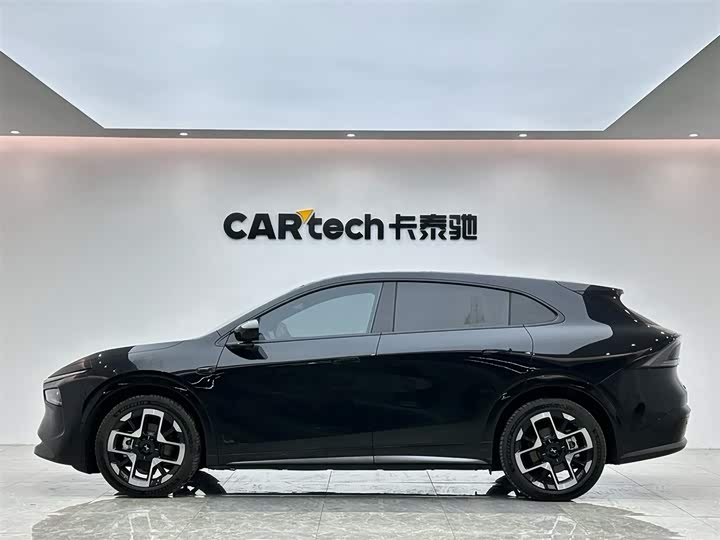 Фото 2 - XPeng G7