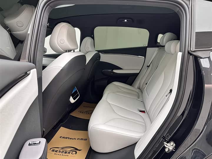 Фото 9 - XPeng G7