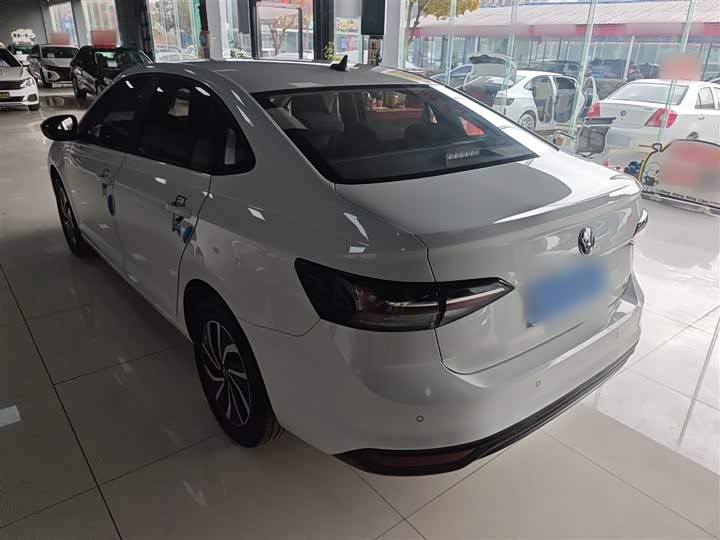 Фото 5 - Volkswagen Lavida