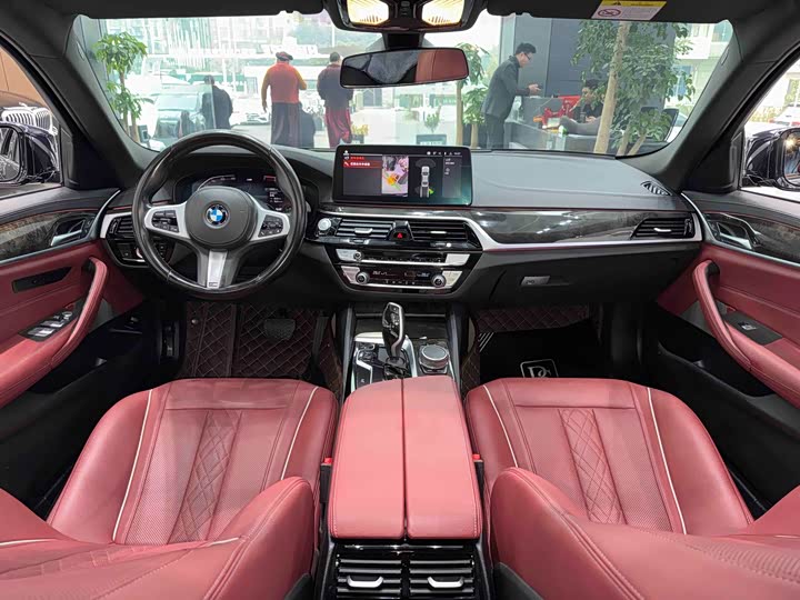 Фото 6 - BMW 5 Series