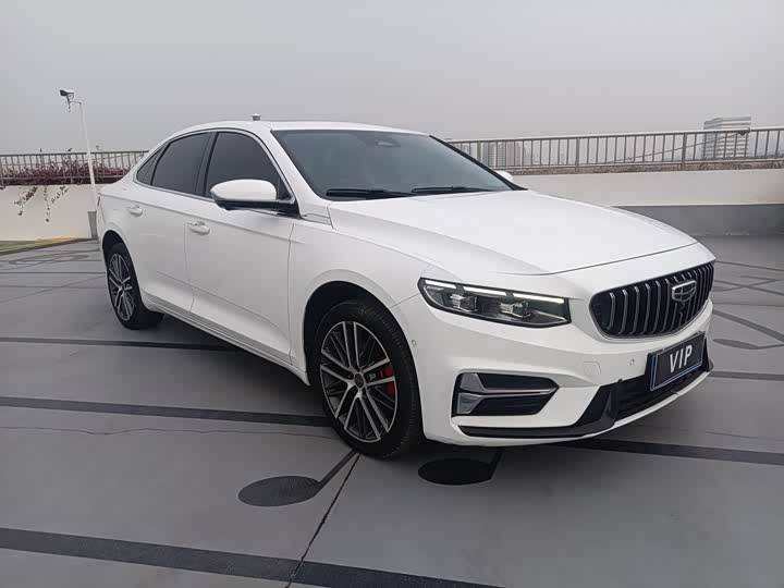 Фото 3 - Geely Preface