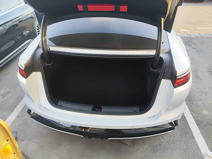 Фото 5 - BYD Han L