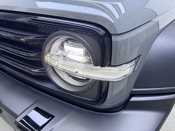 Фото 3 - Tank 300