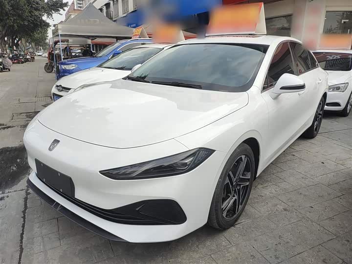 Фото 1 - Roewe D7