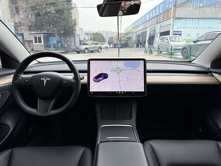 Фото 5 - Tesla Model 3