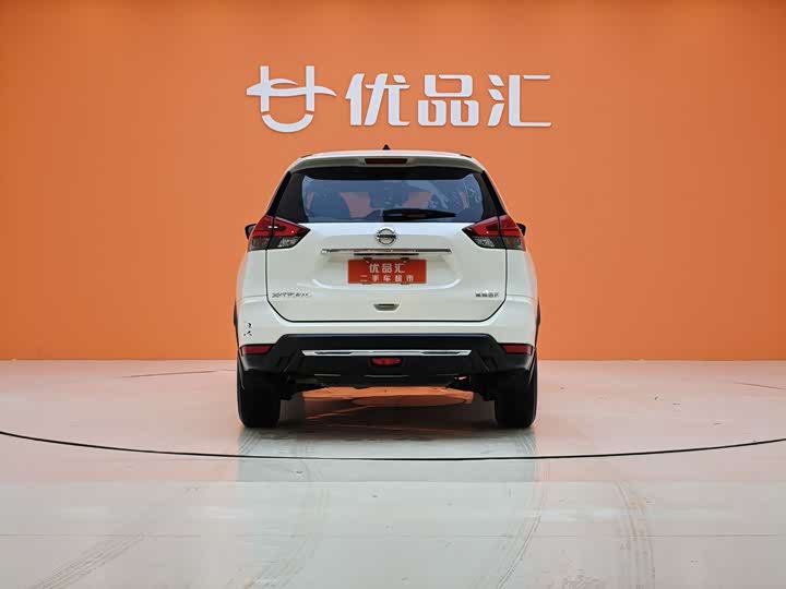 Фото 6 - Nissan X-Trail