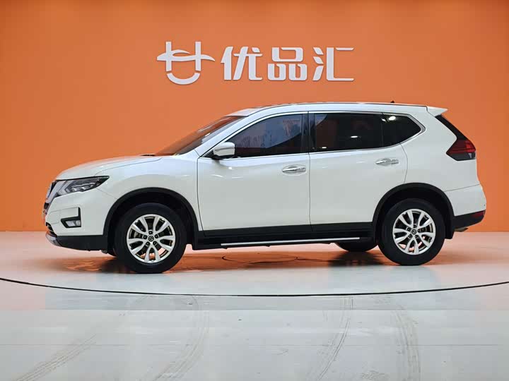 Фото 8 - Nissan X-Trail