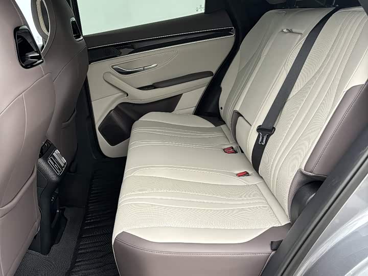 Фото 8 - BYD Song Plus Hybrid/EV