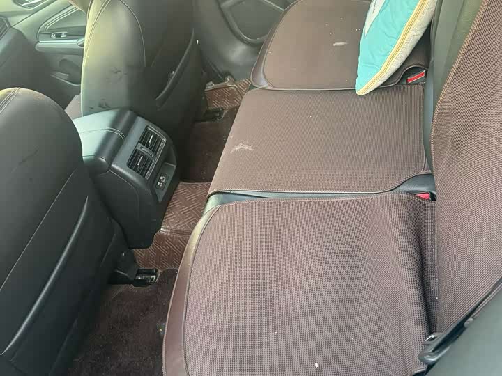 Фото 9 - Nissan Teana