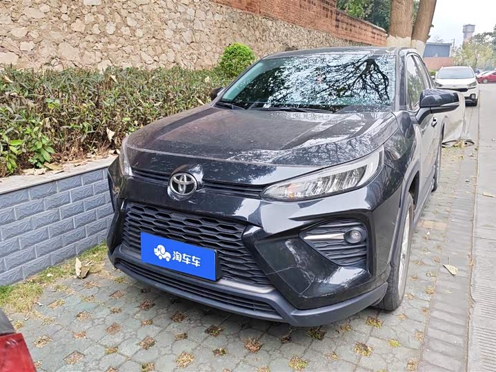 Фото 2 - Toyota Wildlander