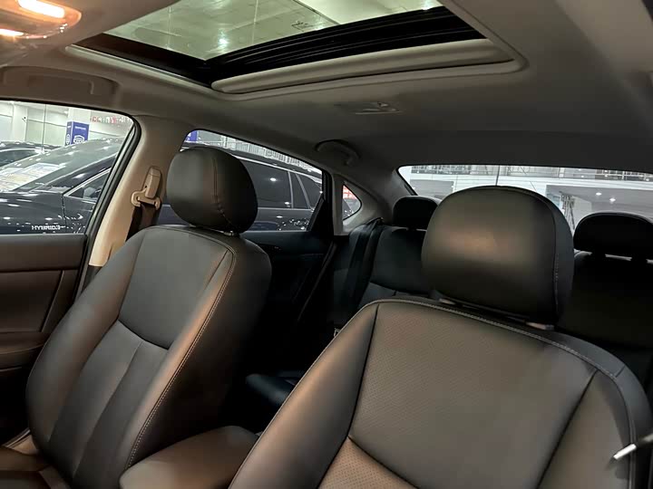 Фото 7 - Nissan Sylphy