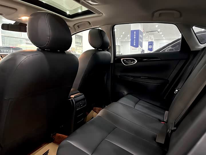 Фото 8 - Nissan Sylphy