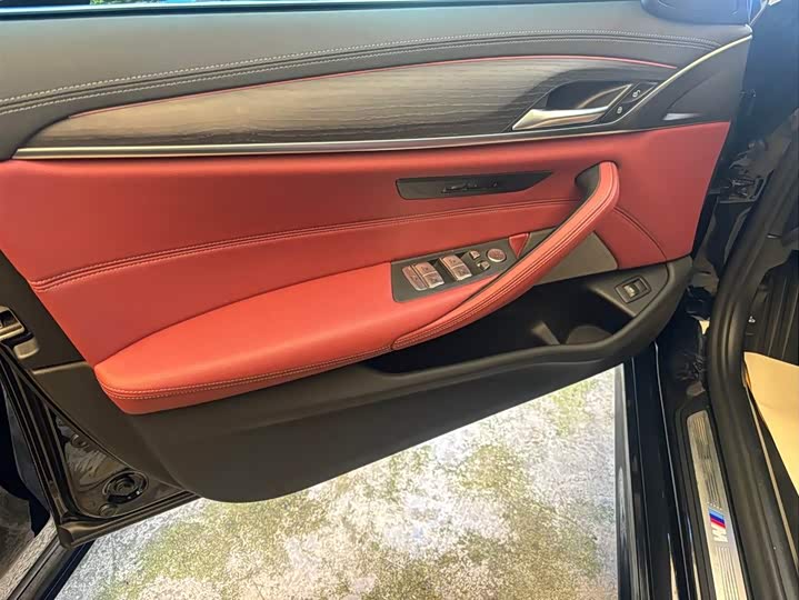 Фото 4 - BMW 5 Series