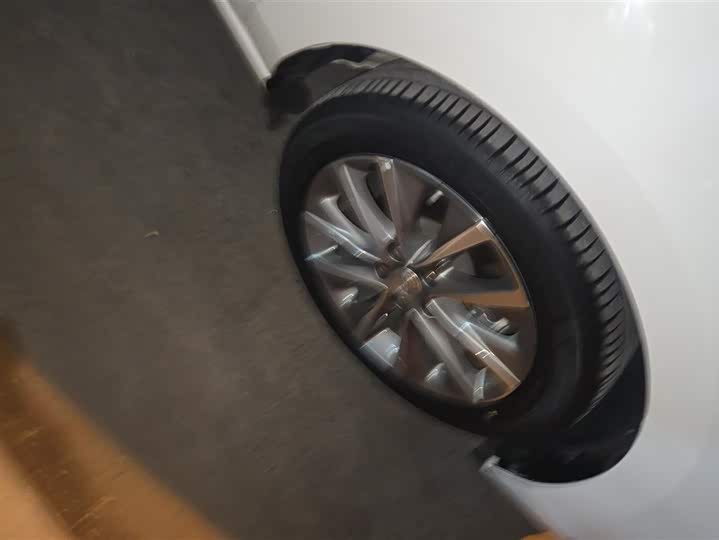 Фото 6 - Buick GL6