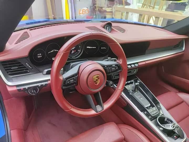 Фото 4 - Porsche 911