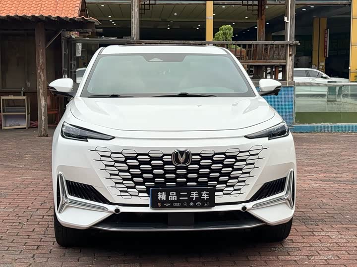 Фото 2 - Changan UNI-K