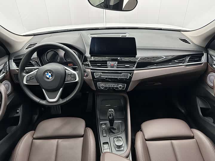 Фото 6 - BMW X1