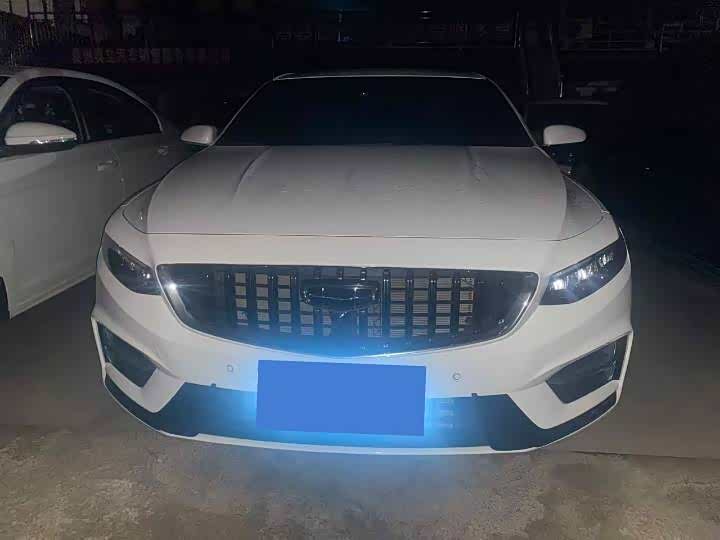 Фото 2 - Geely Preface