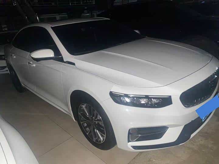 Фото 3 - Geely Preface