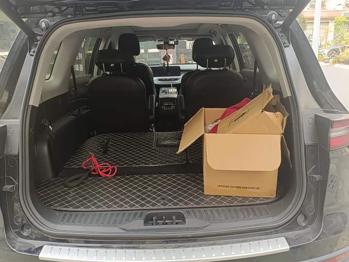 Фото 4 - Ford Equator