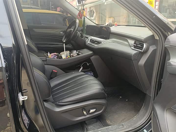 Фото 8 - Ford Equator