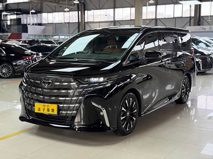 Фото 3 - Toyota Alphard