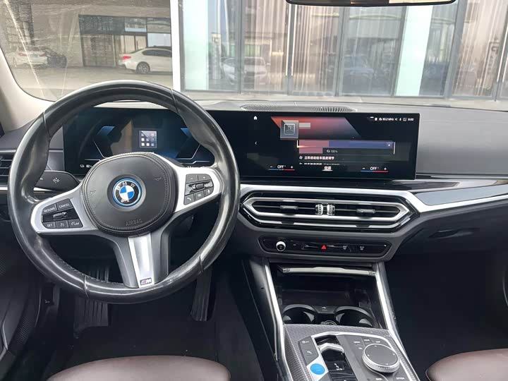 Фото 7 - BMW i3