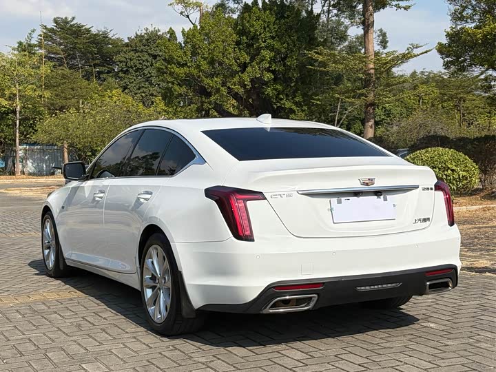 Фото 8 - Cadillac CT5