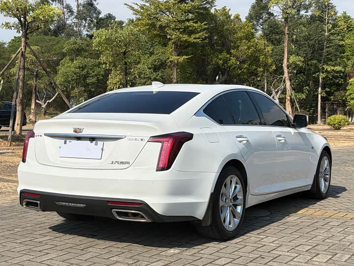 Фото 9 - Cadillac CT5