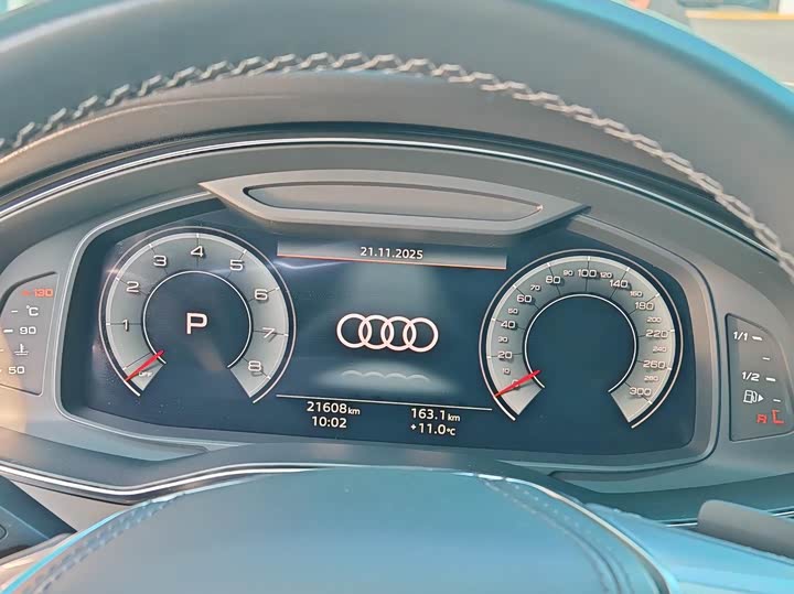 Фото 6 - Audi A6L