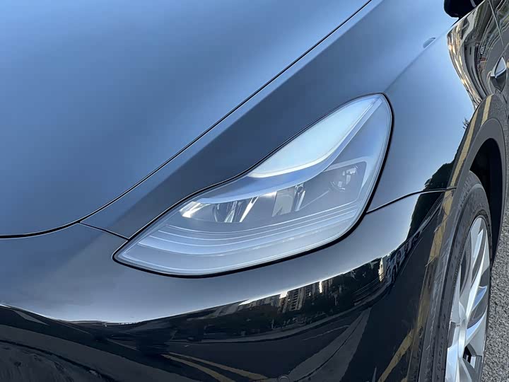 Фото 4 - Tesla Model Y