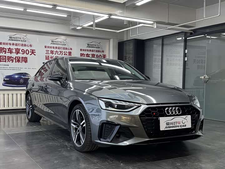 Фото 3 - Audi A4L