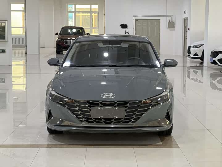 Фото 2 - Hyundai Elantra N line