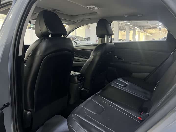 Фото 5 - Hyundai Elantra N line