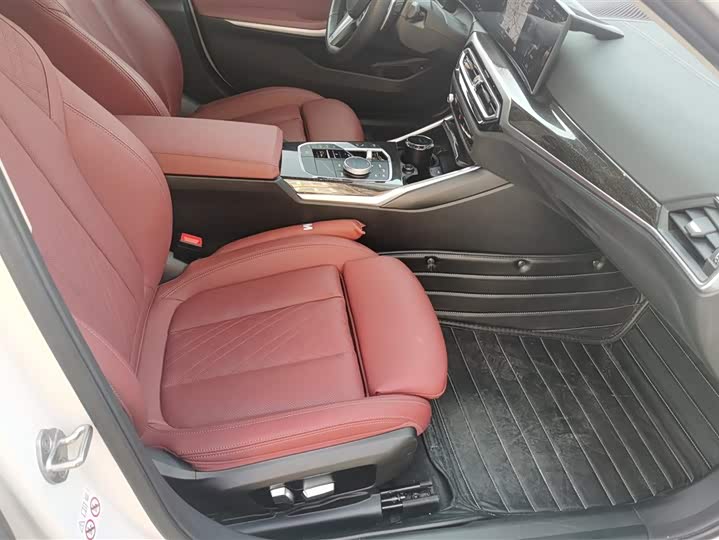 Фото 8 - BMW 3 Series