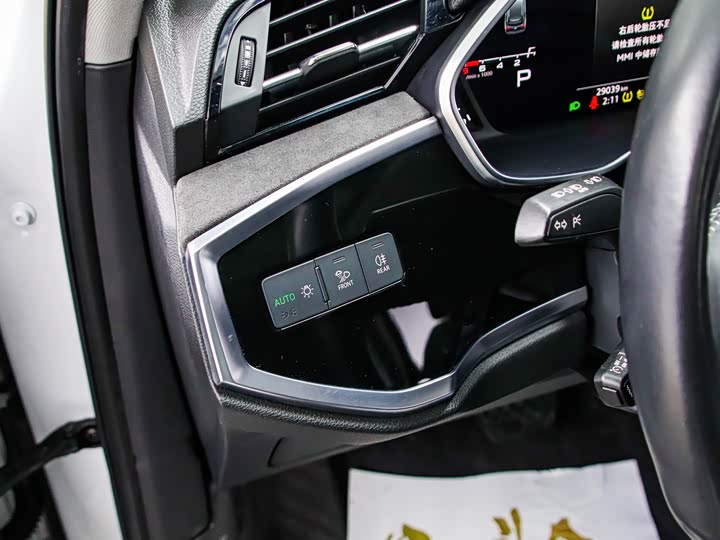 Фото 7 - Audi Q3