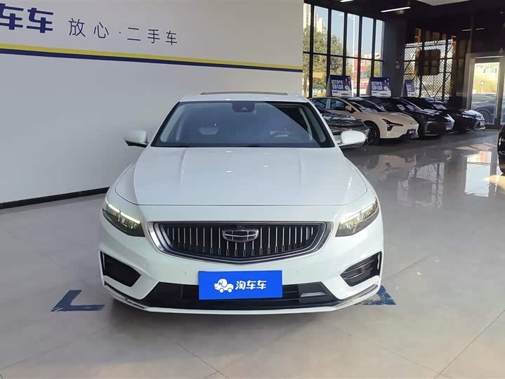 Фото 2 - Geely Preface