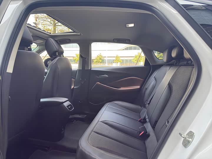 Фото 8 - Buick Verano