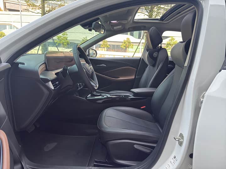 Фото 9 - Buick Verano