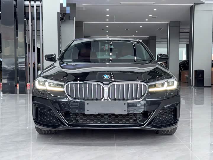 Фото 2 - BMW 5 Series