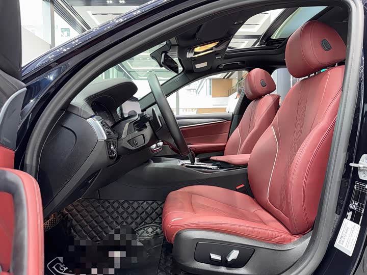 Фото 4 - BMW 5 Series